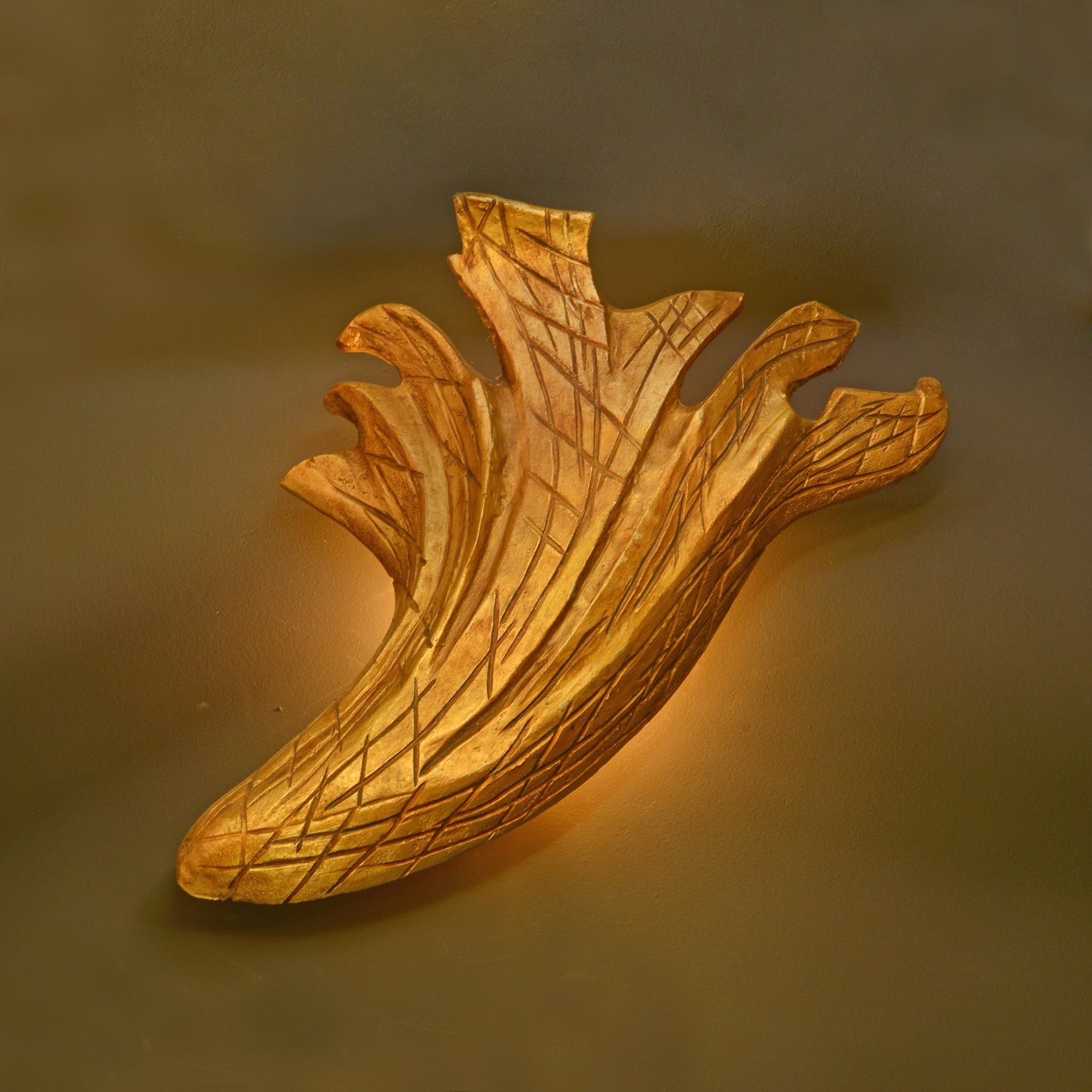 Modern Fish Scale Aluminum Wall Sconce